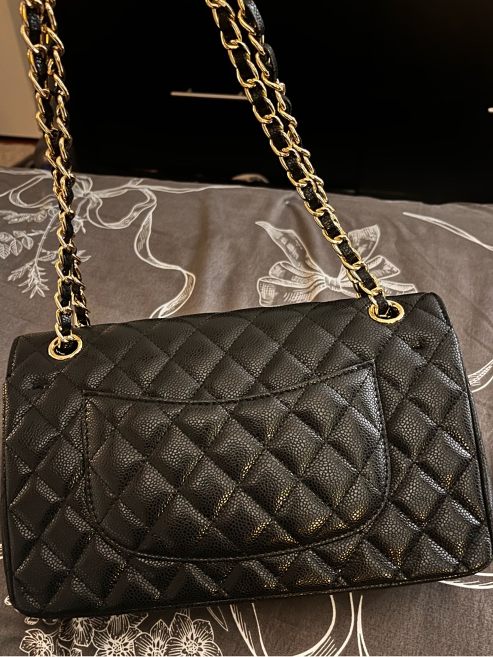 Black shoulder bag